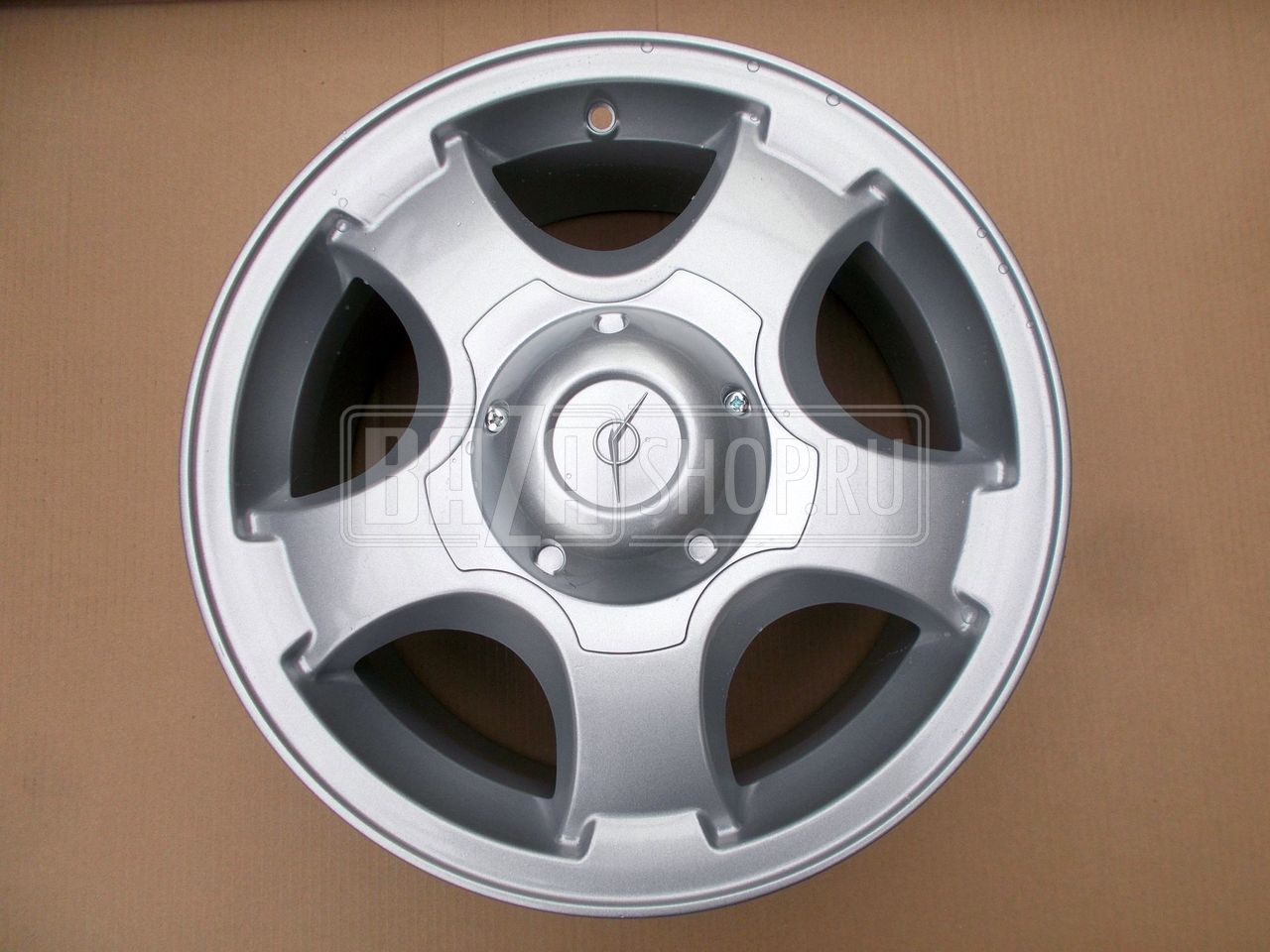 Колесный диск K&K Секвойа 7x16/5x139.7 D108.5 ET35 сильвер (с колпаком) (ЛИТОЙ) / "КС458" (7016 /28499) 3163-3101015 ДО 825кг (ЛИТОЙ)