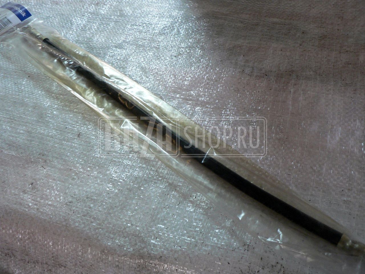 Шланг тормозной передний ВАЗ-2121 НИВА, длинный (L=517) "AV" (Германия) / 2121-3506060 (BS31211)
