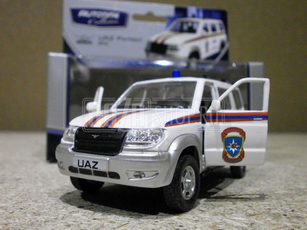 Модель УАЗ 1/43 PATRIOT "AUTOTIME" (30185) МЧС ** / 4891965136332 (6438240301856)