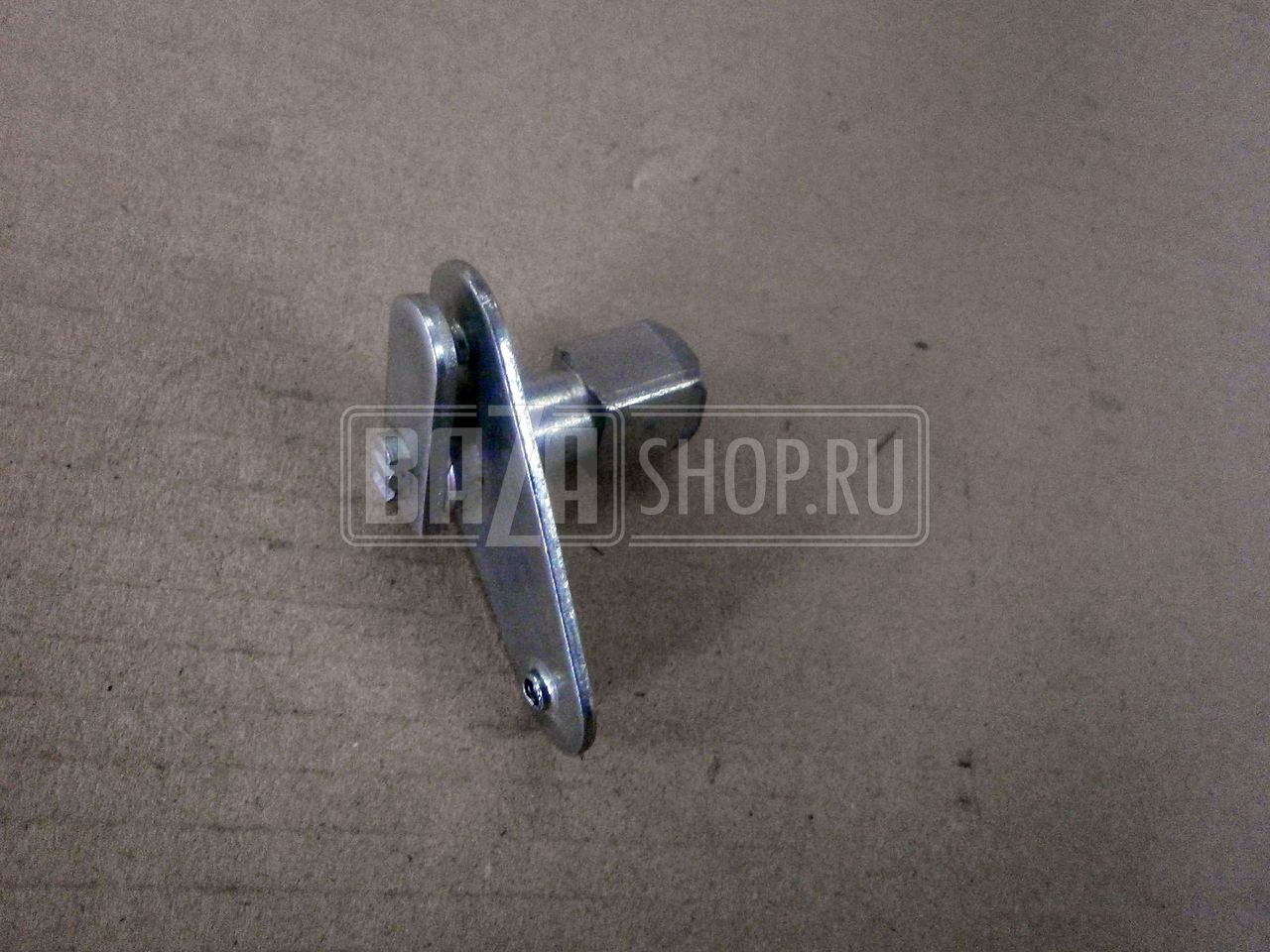 Механизм блокировки двери задка РАСПАШНОЙ 3153, HUNTER (запор замка) / 3153-6305207